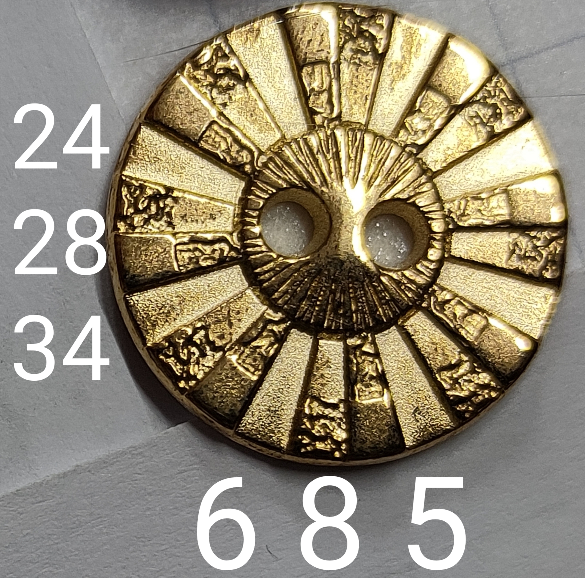 KOD 685