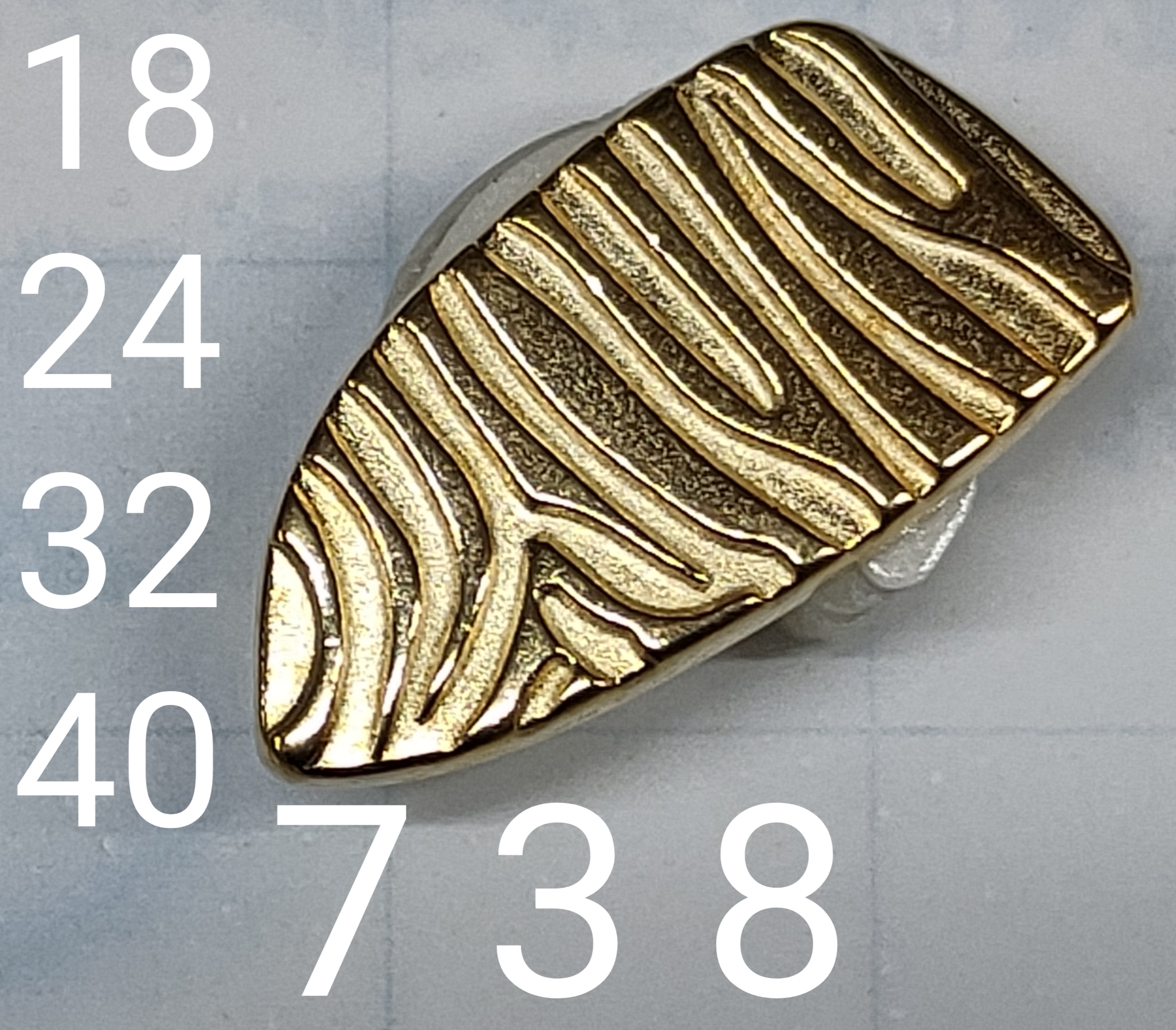 KOD 738